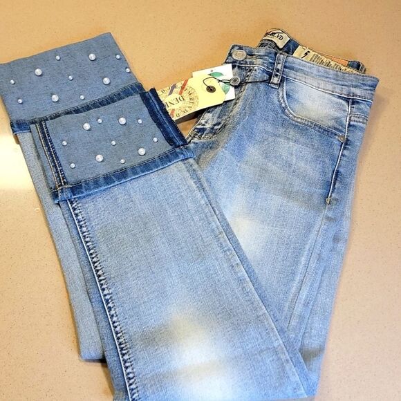 Denim Blvd Skinny Cuffed Pearl  Denim Jeans - Picture 11 of 16